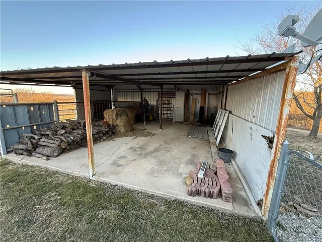 $889,350 | 687 Cr 3425 Road, Bartlesville, OK 74003