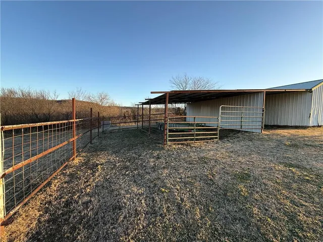 $889,350 | 687 Cr 3425 Road, Bartlesville, OK 74003