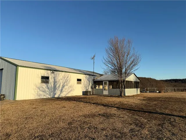 $889,350 | 687 Cr 3425 Road, Bartlesville, OK 74003
