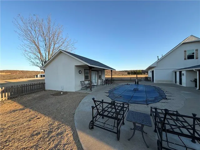 $889,350 | 687 Cr 3425 Road, Bartlesville, OK 74003