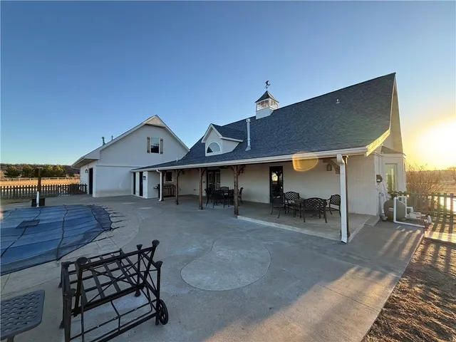 $889,350 | 687 Cr 3425 Road, Bartlesville, OK 74003