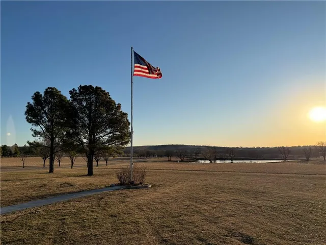$889,350 | 687 Cr 3425 Road, Bartlesville, OK 74003