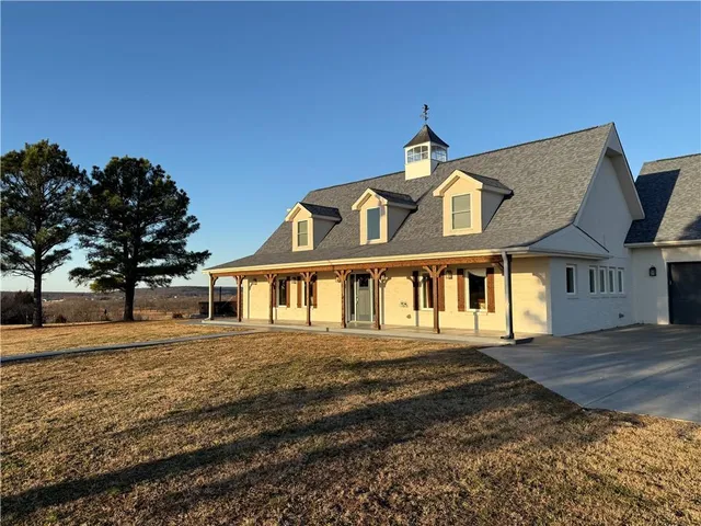 $889,350 | 687 Cr 3425 Road, Bartlesville, OK 74003