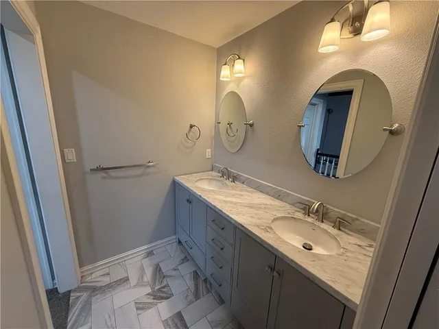 $889,350 | 687 Cr 3425 Road, Bartlesville, OK 74003