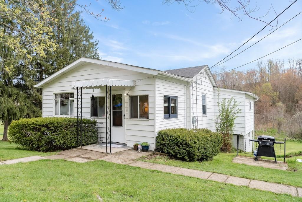 139 McGrady Hollow Road Butler, PA 16002 - Photo 2 of 18 Gallery Image 2