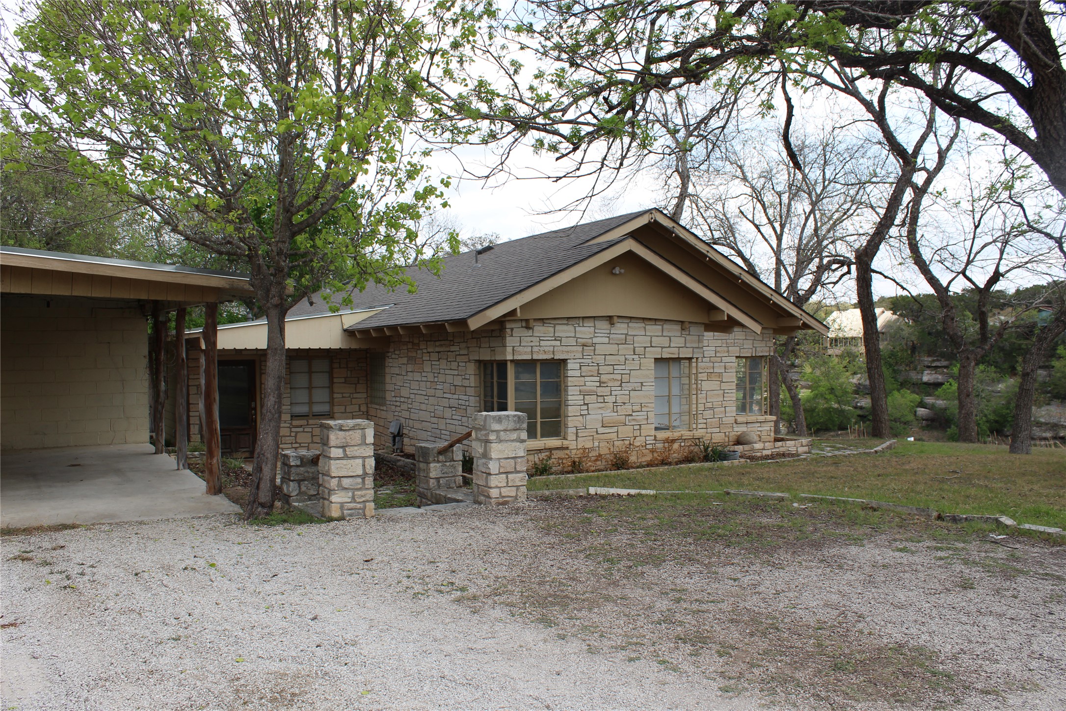 908 River Road Wimberley, TX 78676 - Photo 15 of 16