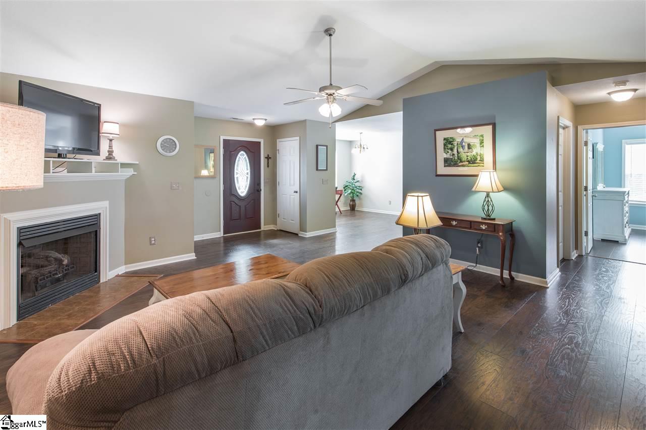 110 State Rd S-42-657 Duncan, SC 29334 - Photo 4 of 21