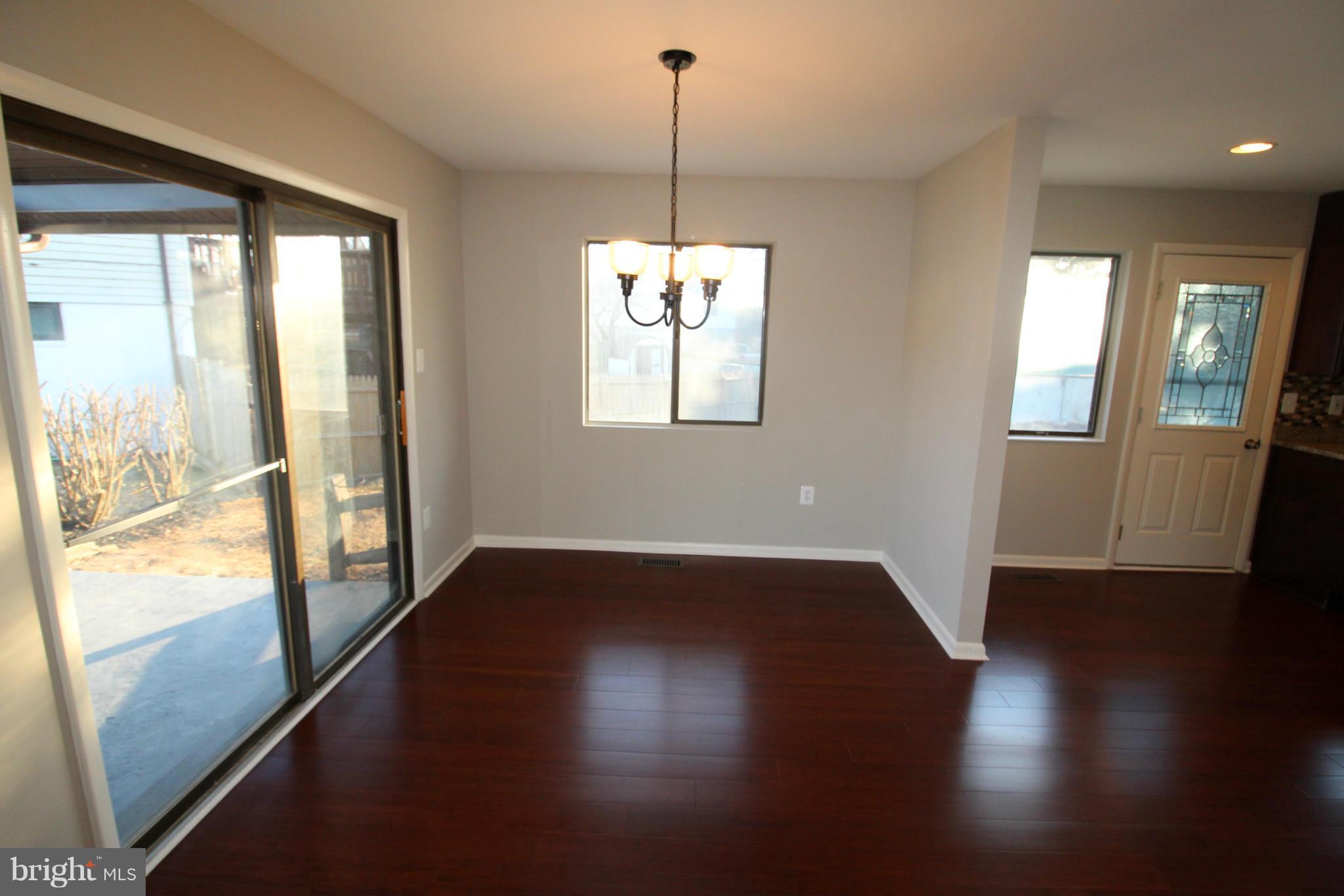 804 Williamsburg Road Sterling, VA 20164 - Photo 10 of 30 Dining Room