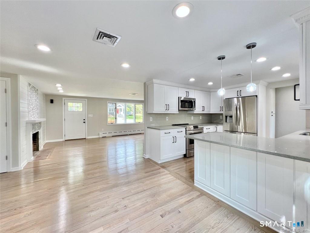 34 Crescent Road Westport, CT 06880 - Photo 13 of 27