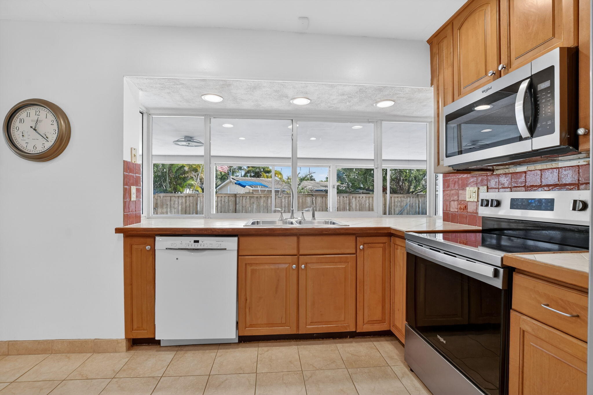 800 Southwest 12th Avenue Boca Raton, FL 33486 - Photo 12 of 33 Kitchen