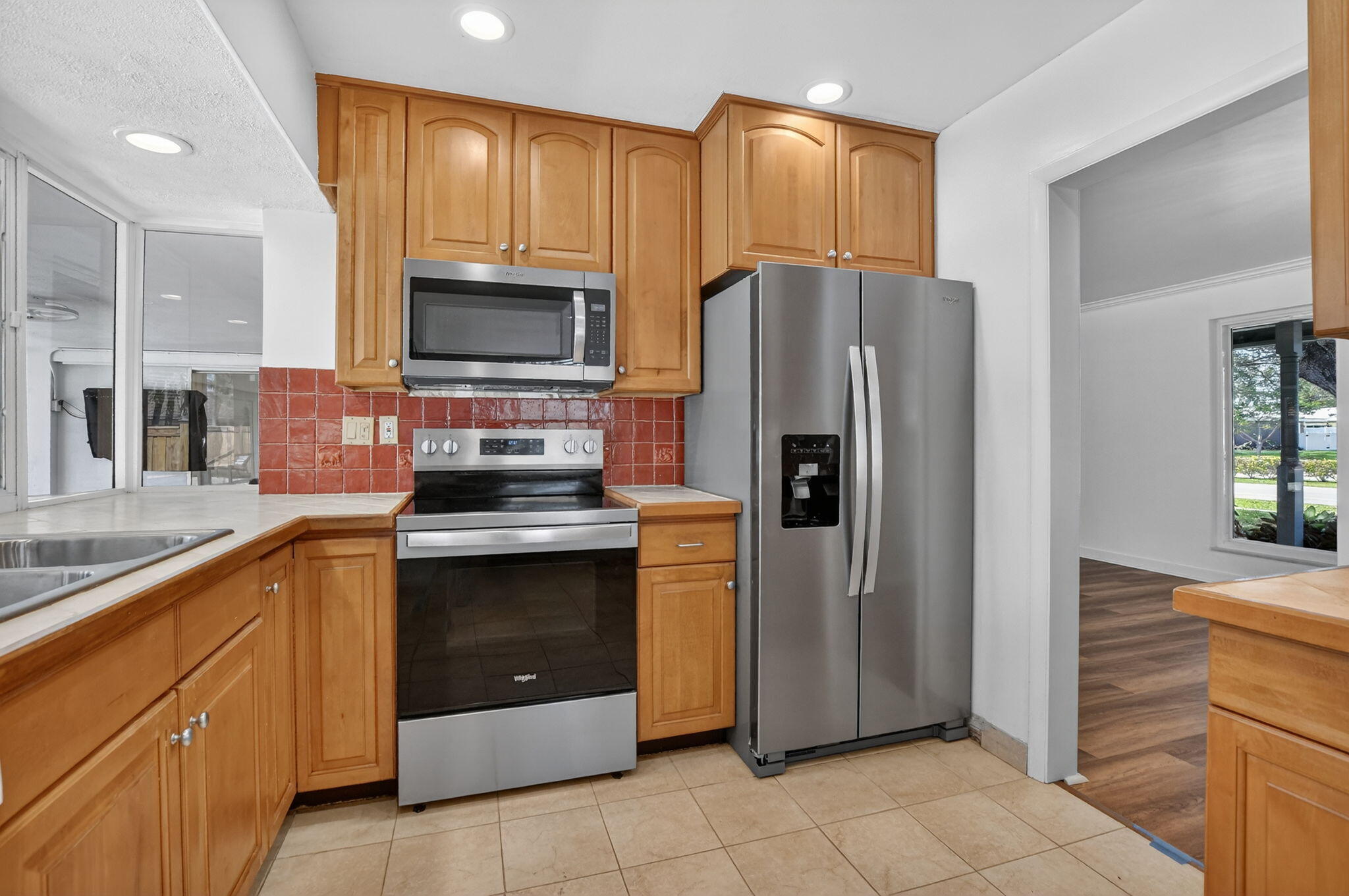 800 Southwest 12th Avenue Boca Raton, FL 33486 - Photo 14 of 33 Kitchen