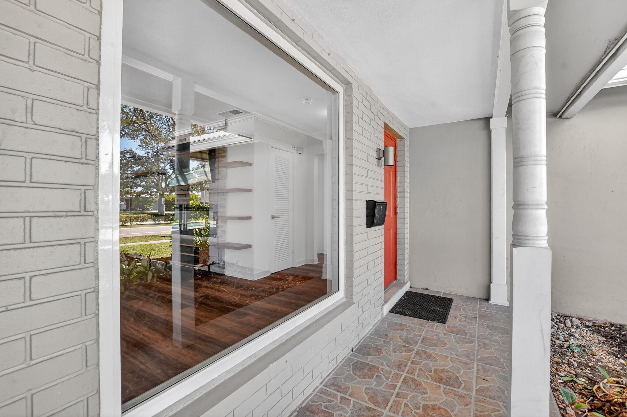 800 Southwest 12th Avenue Boca Raton, FL 33486 - Photo 4 of 33 Front Porch