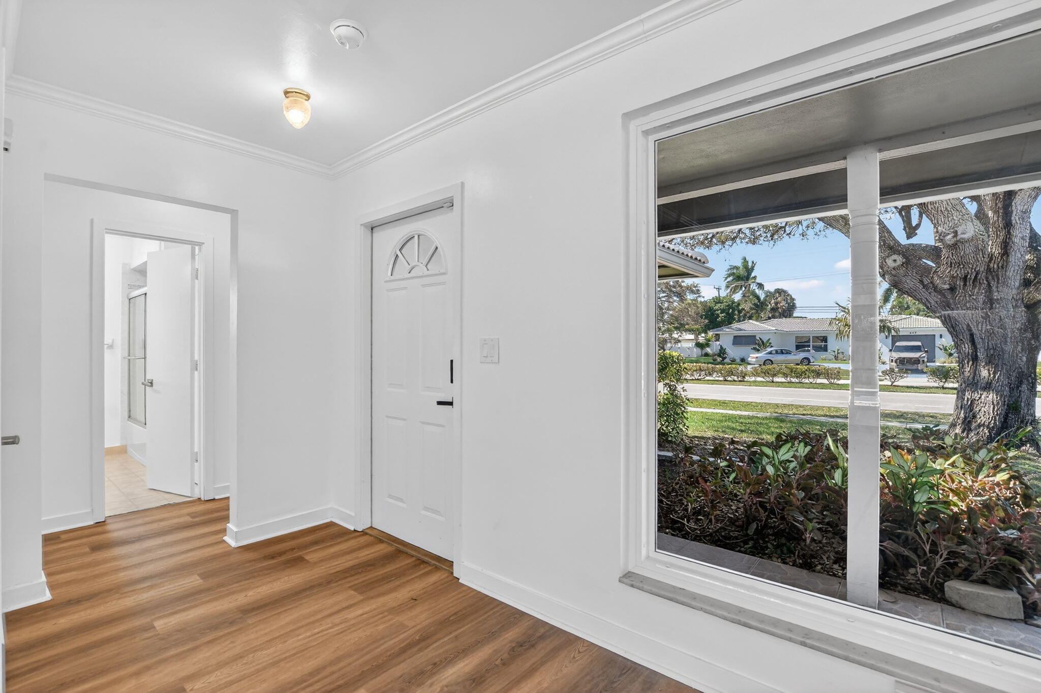 800 Southwest 12th Avenue Boca Raton, FL 33486 - Photo 5 of 33 Entranceway