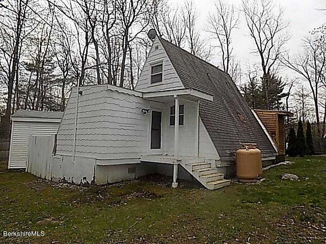 323 Wells Road Becket, MA 01223 - Photo 14 of 17 14 Back
