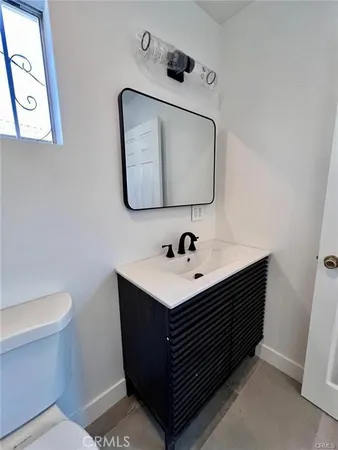 $1,995 | 6445 1/2 Tujunga Avenue, North Hollywood, CA 91606