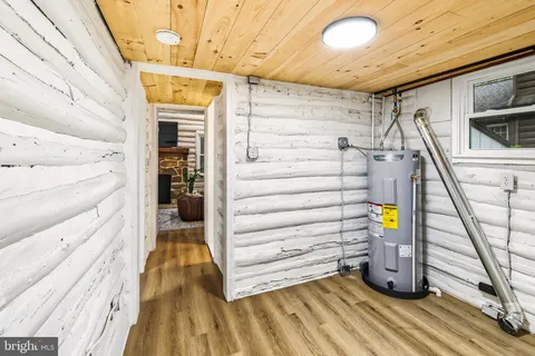 $375,000 | 6 Oak Lane, Mount Laurel, NJ 08054