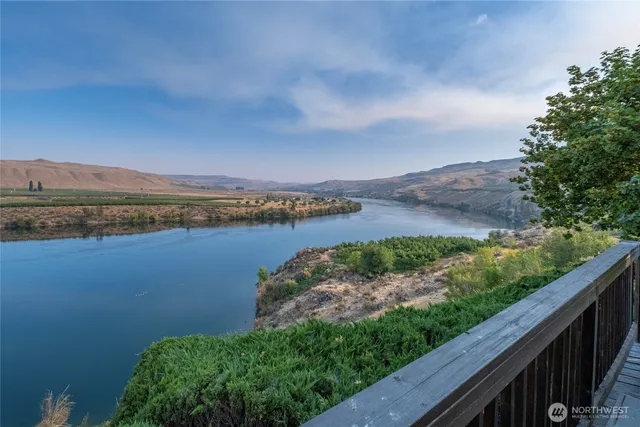 $464,900 | 384 Highway 173, Brewster, WA 98812