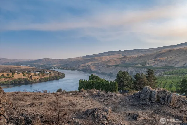 $464,900 | 384 Highway 173, Brewster, WA 98812