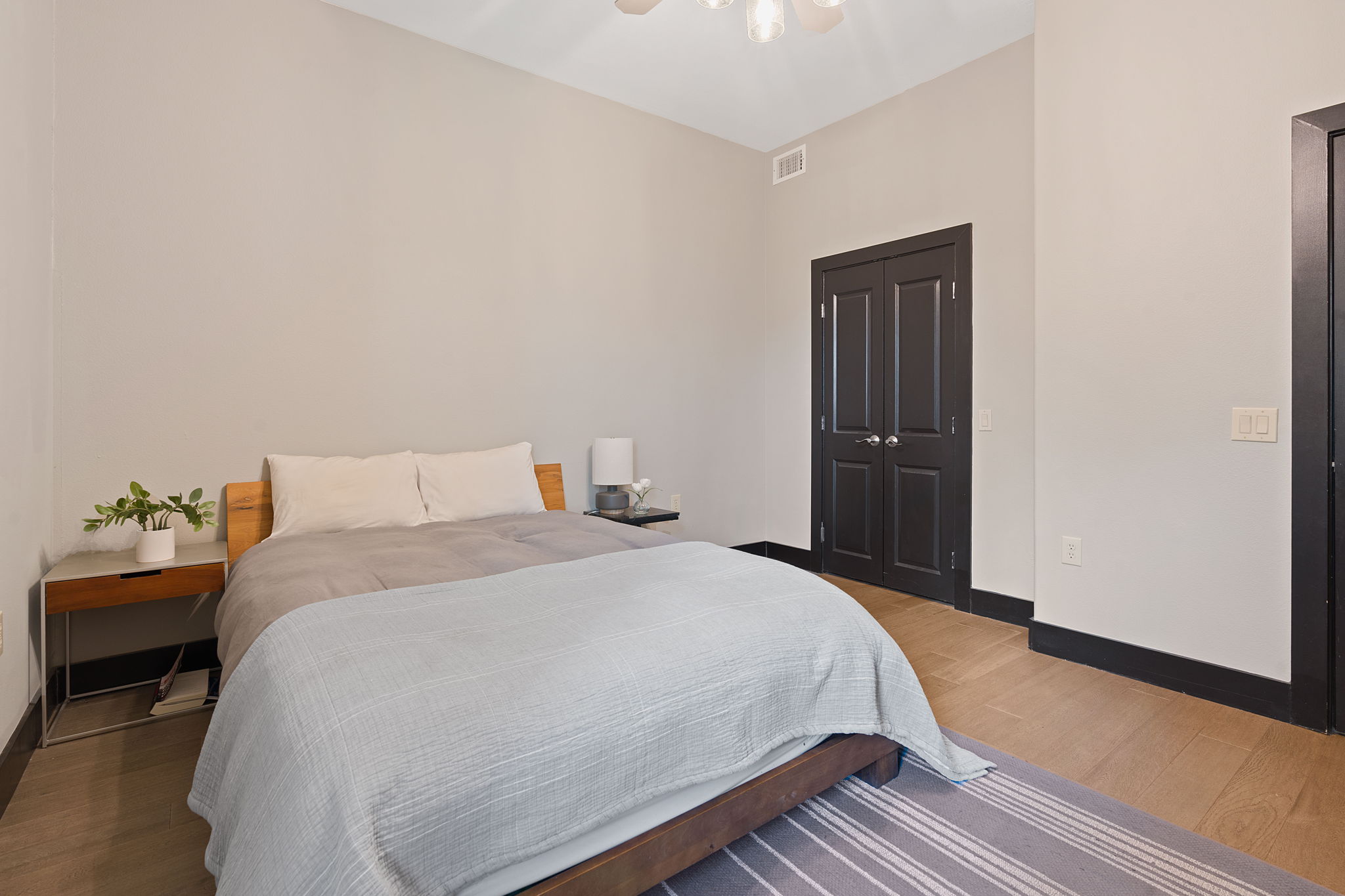 2216 Thornton Road, Unit 211 Austin, TX 78704 - Photo 17 of 21