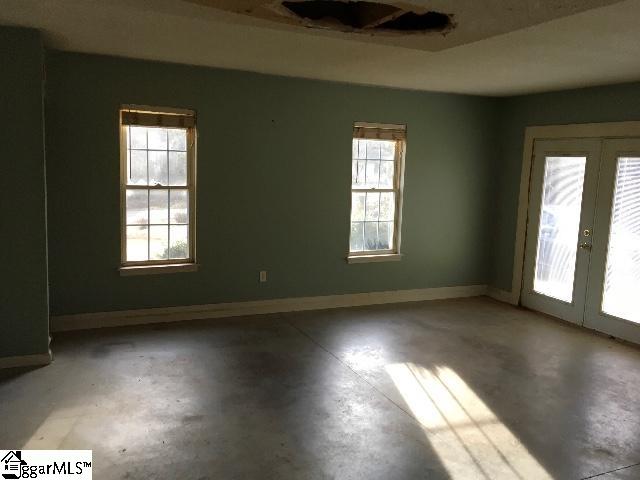 128 Griggs Road Six Mile, SC 29682 - Photo 6 of 10