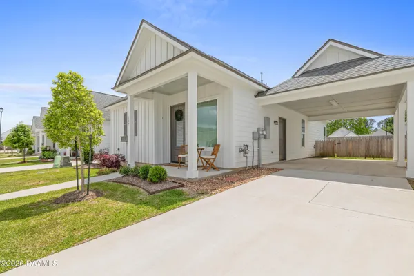 $1,850 | 107 Satsuma Drive, Youngsville, LA 70592