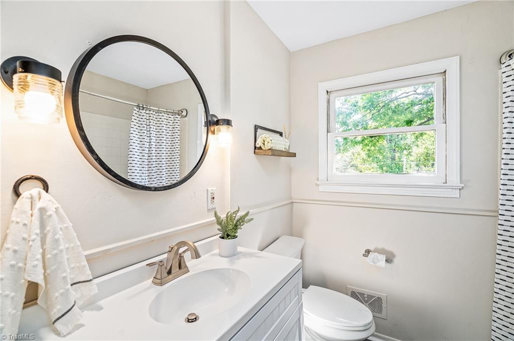 611 Spruce Street High Point, NC 27262 - Photo 20 of 34 Gallery Image 20