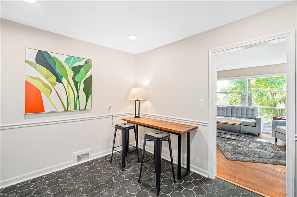 611 Spruce Street High Point, NC 27262 - Photo 24 of 34 Gallery Image 24