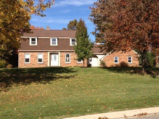 5153 Prairie View Brighton, MI 48116 - Photo 1 of 19 front exterior