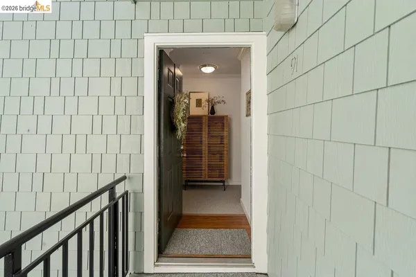 $525,000 | 91 Emery Bay Drive, Emeryville, CA 94608