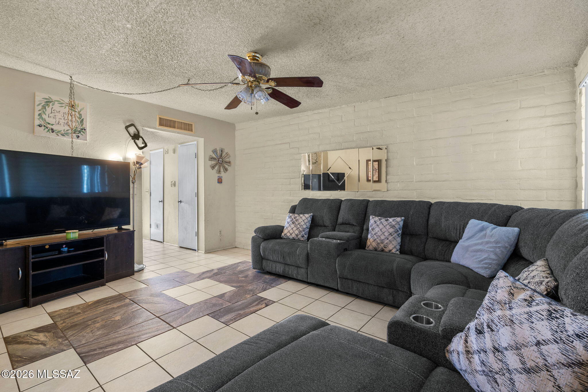 3509 South Prudence Road Tucson, AZ 85730 - Photo 5 of 28 Gallery Image 5