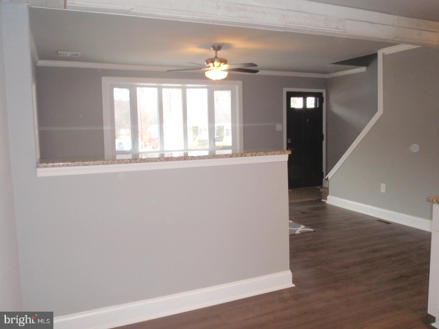 1342 Valley Road Woodlyn, PA 19094 - Photo 11 of 25 Living Room