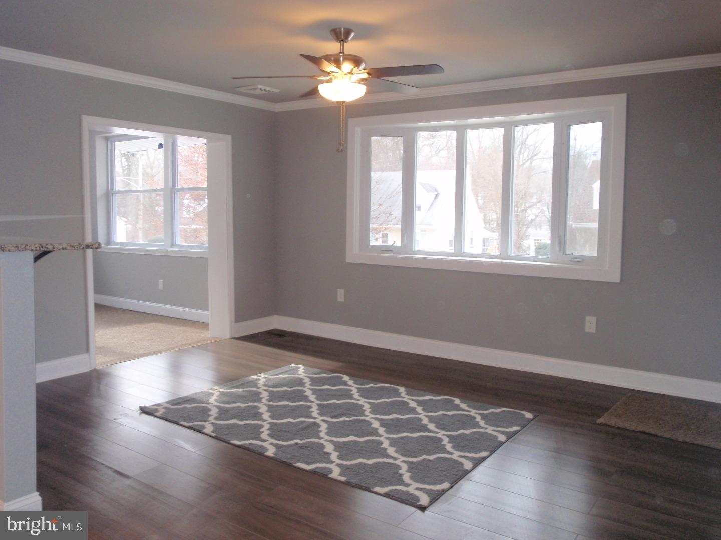 1342 Valley Road Woodlyn, PA 19094 - Photo 4 of 25 Living Room