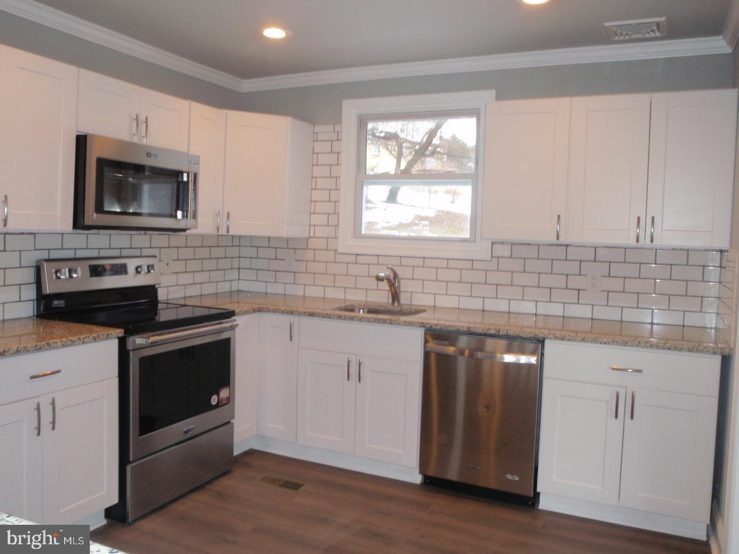 1342 Valley Road Woodlyn, PA 19094 - Photo 7 of 25 Kitchen
