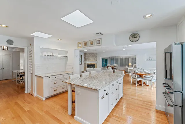 $10,000 | 460 Sunrise Way, Juno Beach, FL 33408