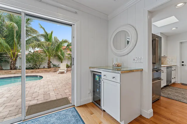 $10,000 | 460 Sunrise Way, Juno Beach, FL 33408