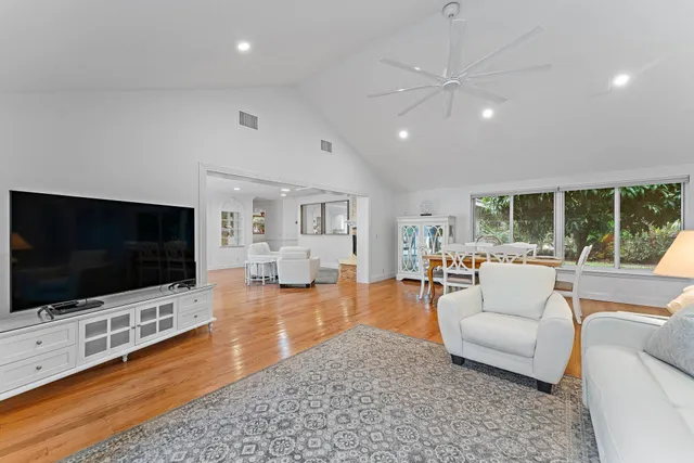 $10,000 | 460 Sunrise Way, Juno Beach, FL 33408