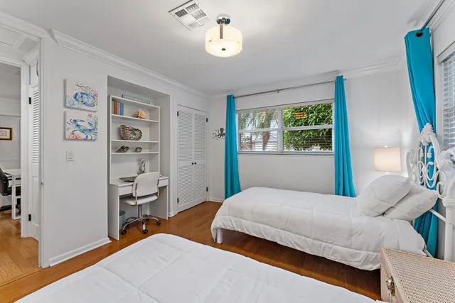 $10,000 | 460 Sunrise Way, Juno Beach, FL 33408