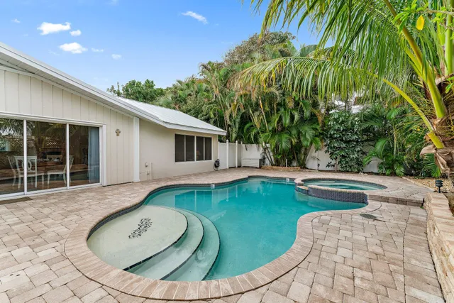 $10,000 | 460 Sunrise Way, Juno Beach, FL 33408