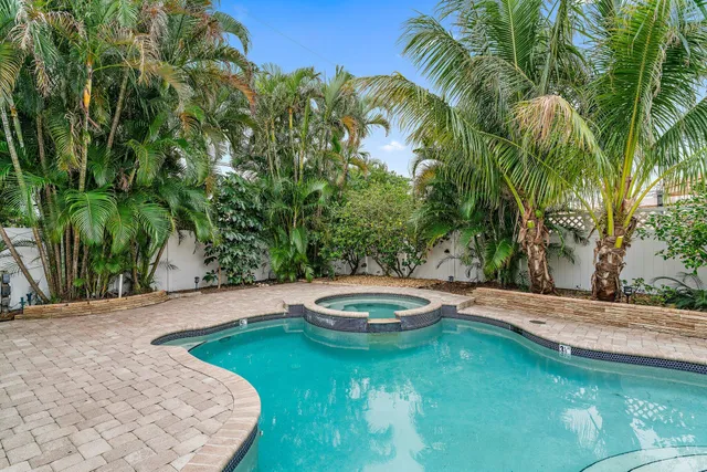 $10,000 | 460 Sunrise Way, Juno Beach, FL 33408