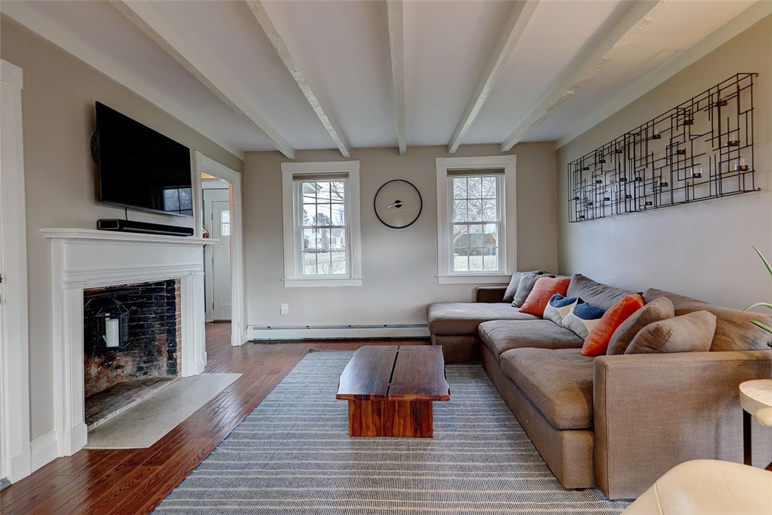 14 New Meadow Road Barrington, RI 02806 - Photo 8 of 33