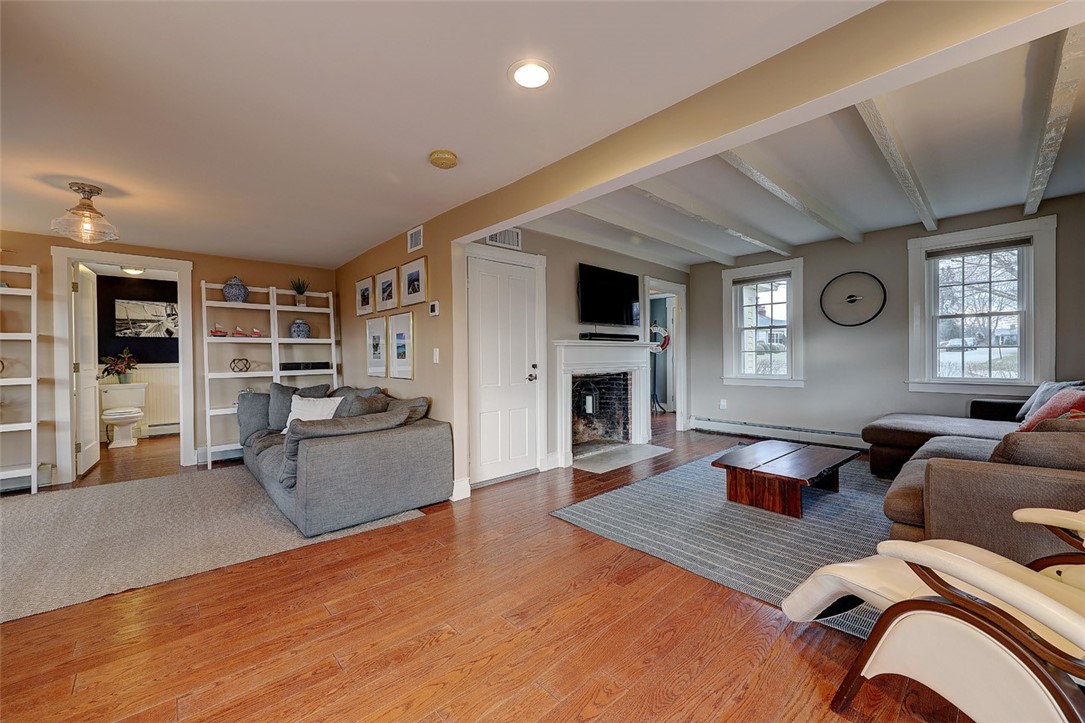 14 New Meadow Road Barrington, RI 02806 - Photo 9 of 33