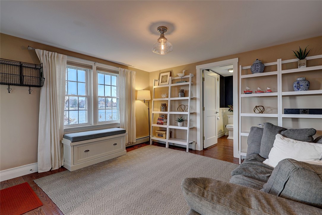 14 New Meadow Road Barrington, RI 02806 - Photo 10 of 33