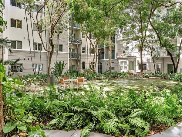 $415,000 | 6001 Southwest 70th Street, Unit 313, South Miami, FL 33143