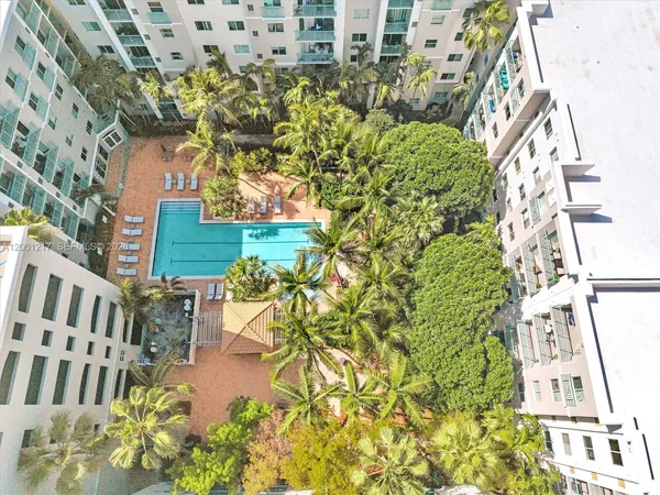 $415,000 | 6001 Southwest 70th Street, Unit 313, South Miami, FL 33143