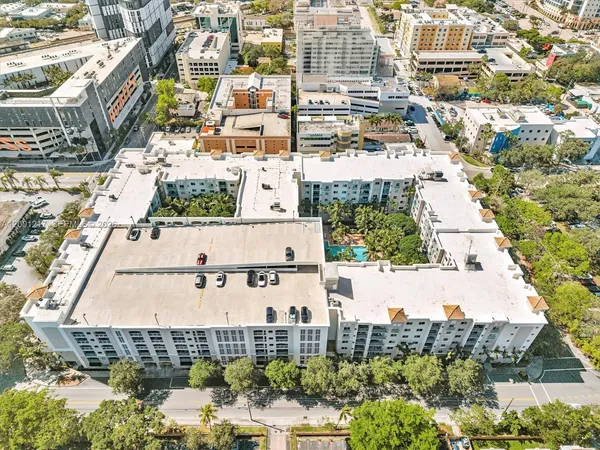 $415,000 | 6001 Southwest 70th Street, Unit 313, South Miami, FL 33143