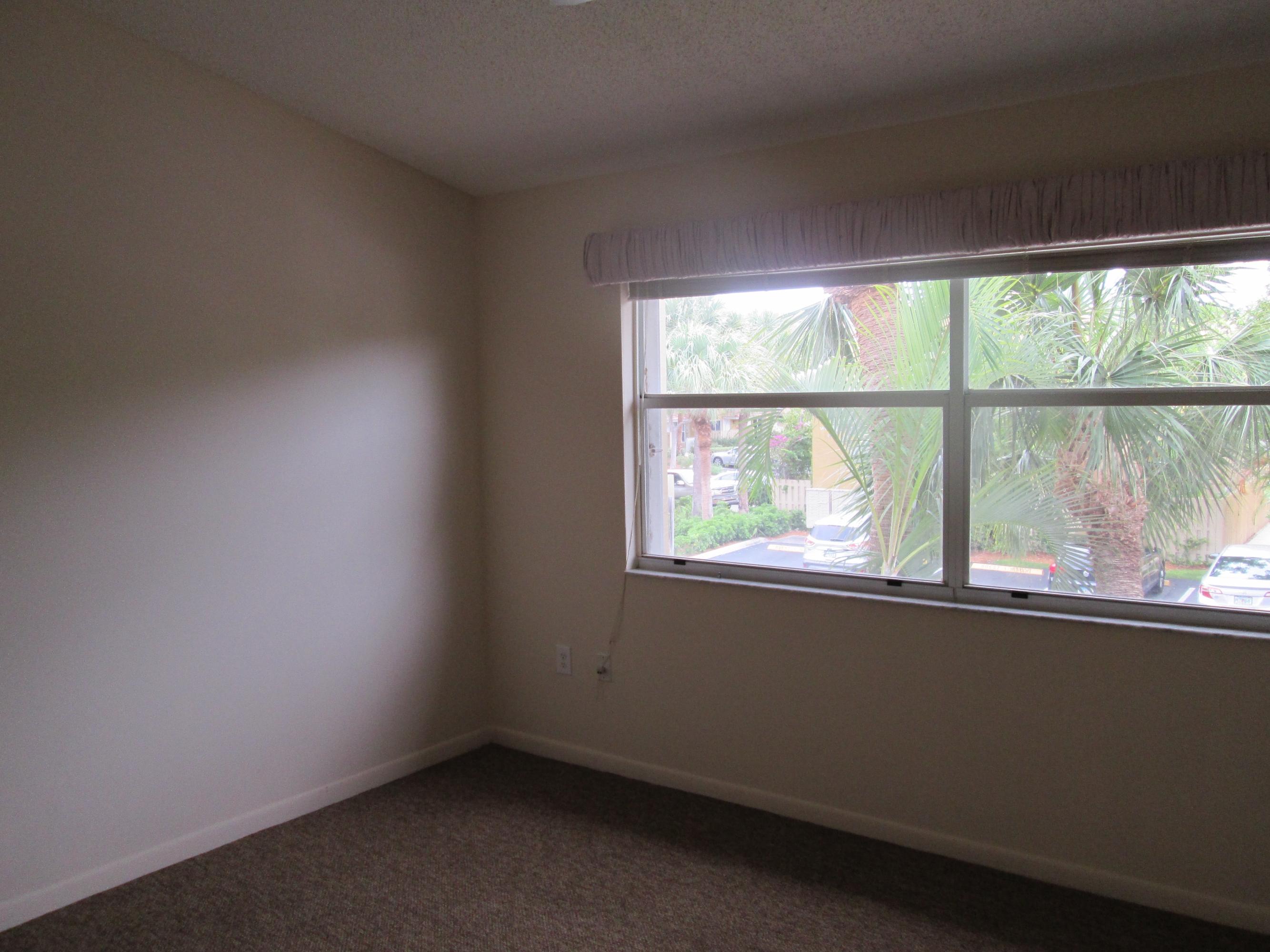 932 Jeffery Street Boca Raton, FL 33487 - Photo 28 of 46 IMG_0036