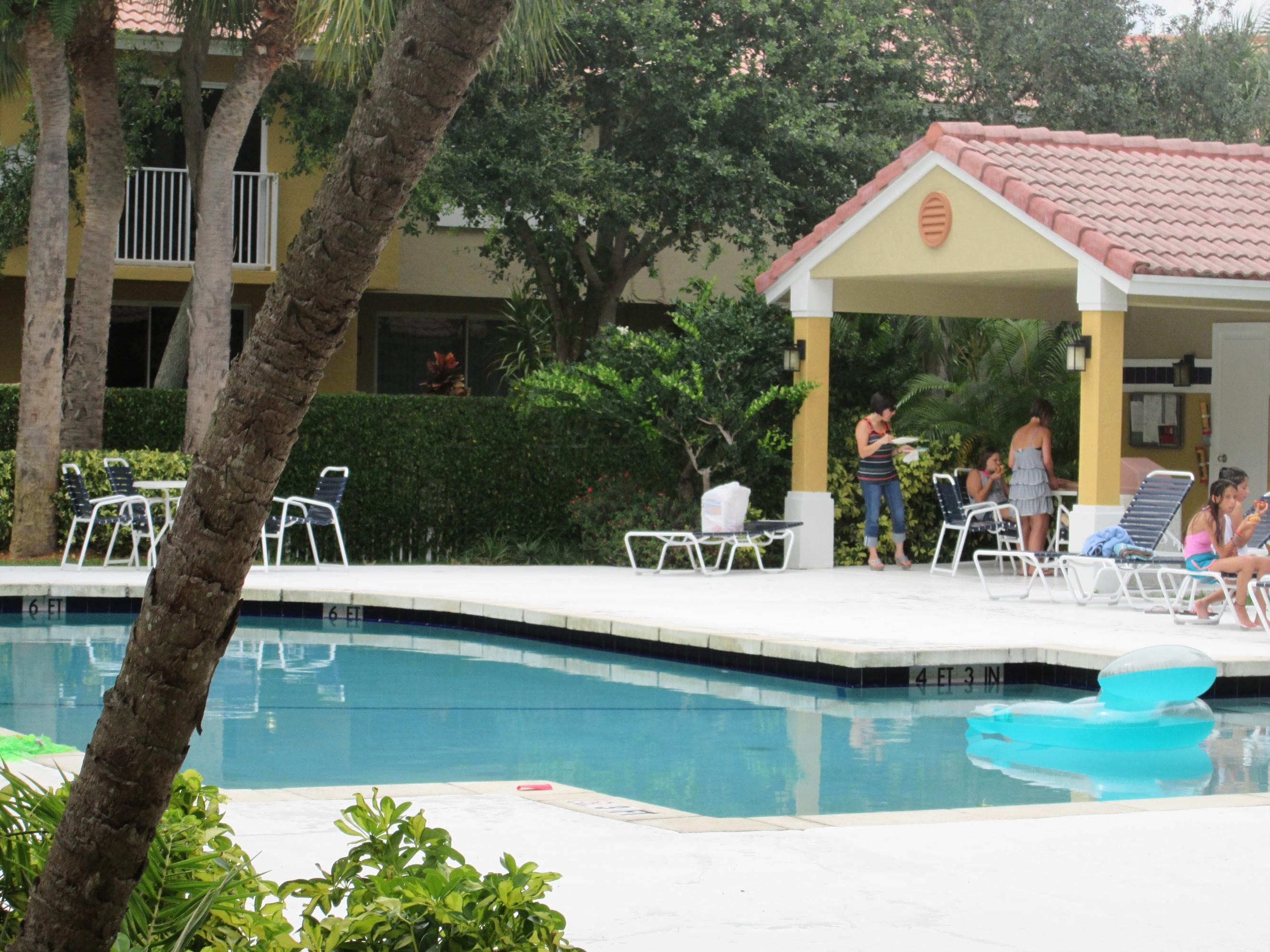 932 Jeffery Street Boca Raton, FL 33487 - Photo 45 of 46 IMG_0059
