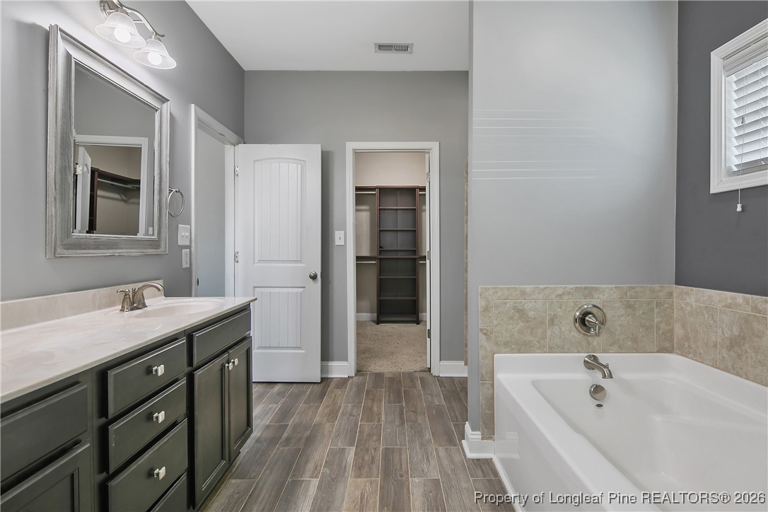 6728 Running Fox Road Hope Mills, NC 28348 - Photo 27 of 48 Master Bathroom