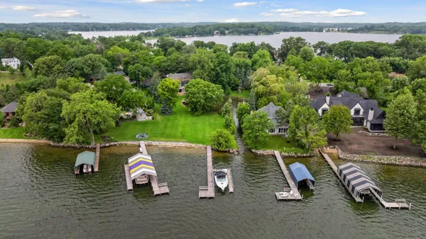 $4,850,000 | 3135 North Shore Drive, Orono, MN 55391