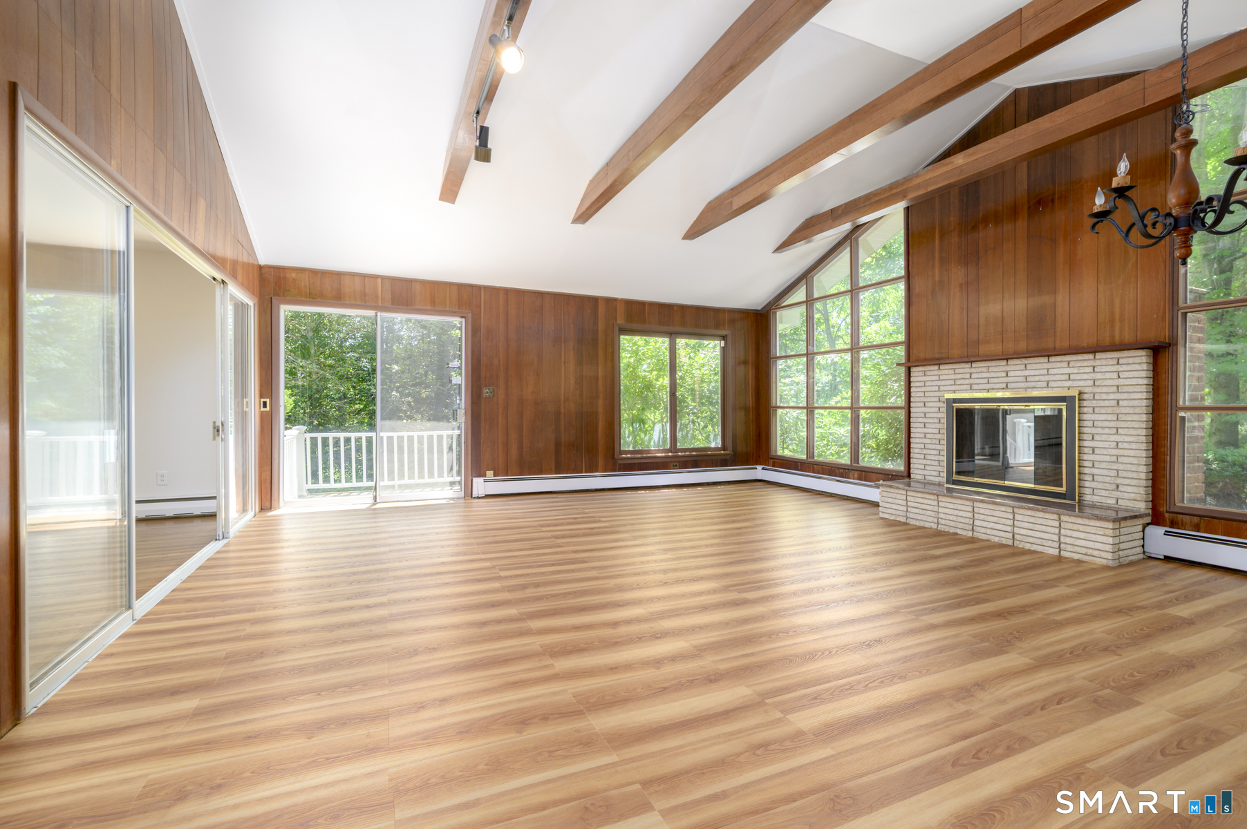 9 Pocono Road Norwalk, CT 06851 - Photo 14 of 40